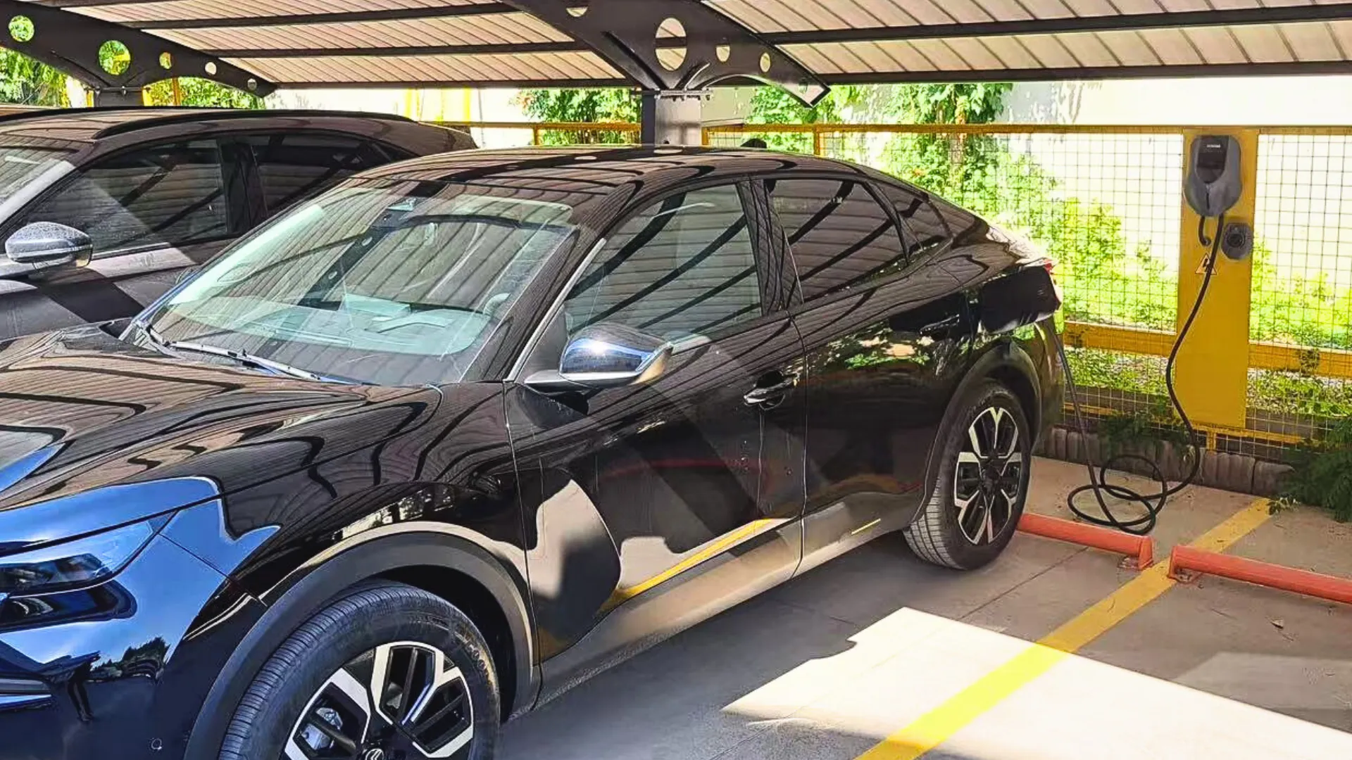 Reliable AC Charging for Daily Use: Carport Installation in İzmir, Turkey