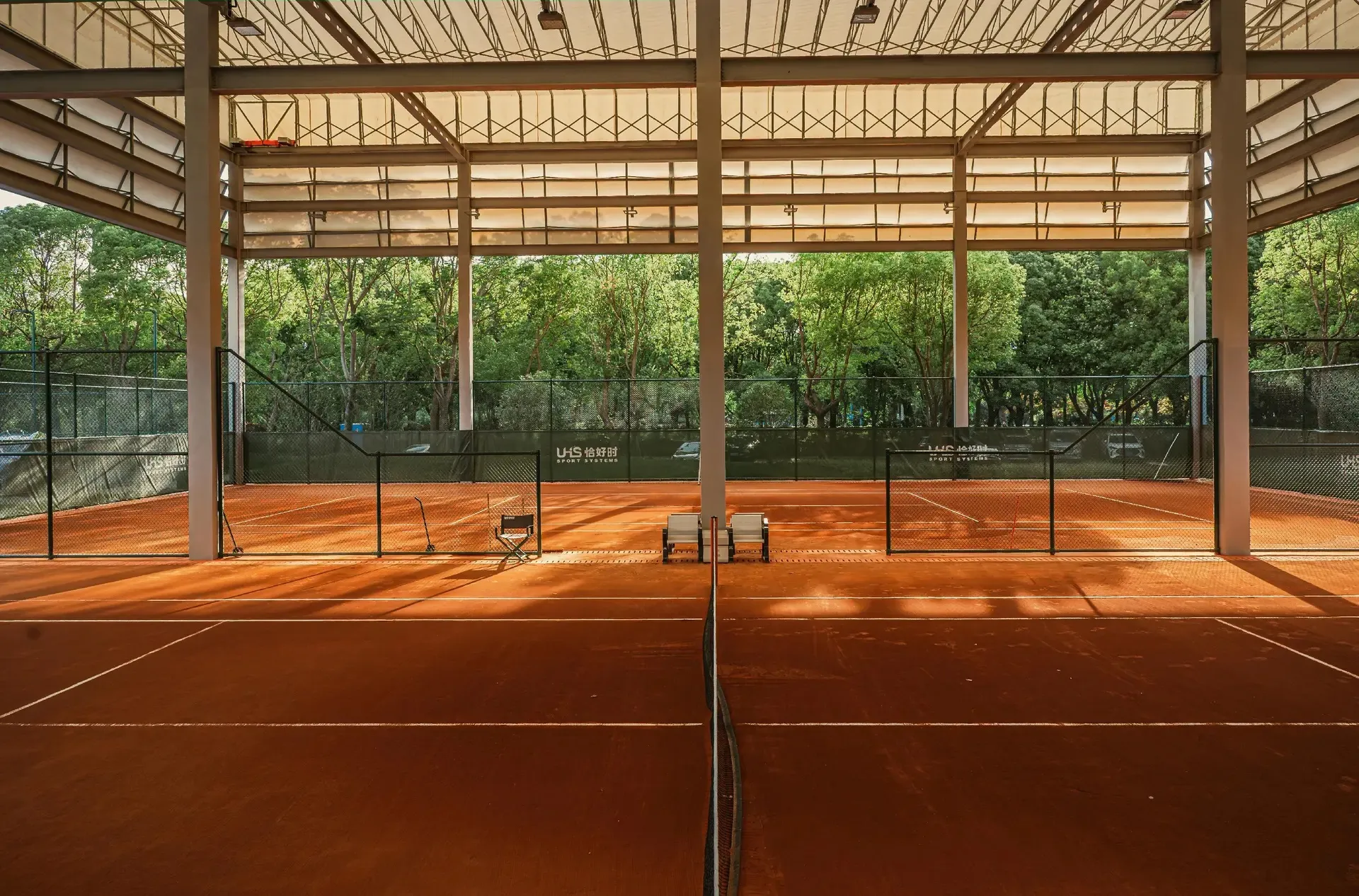 红土网球场