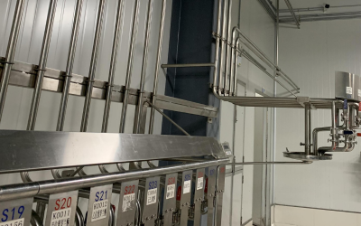 Well equipped workshops and raw materials warehouse （1）