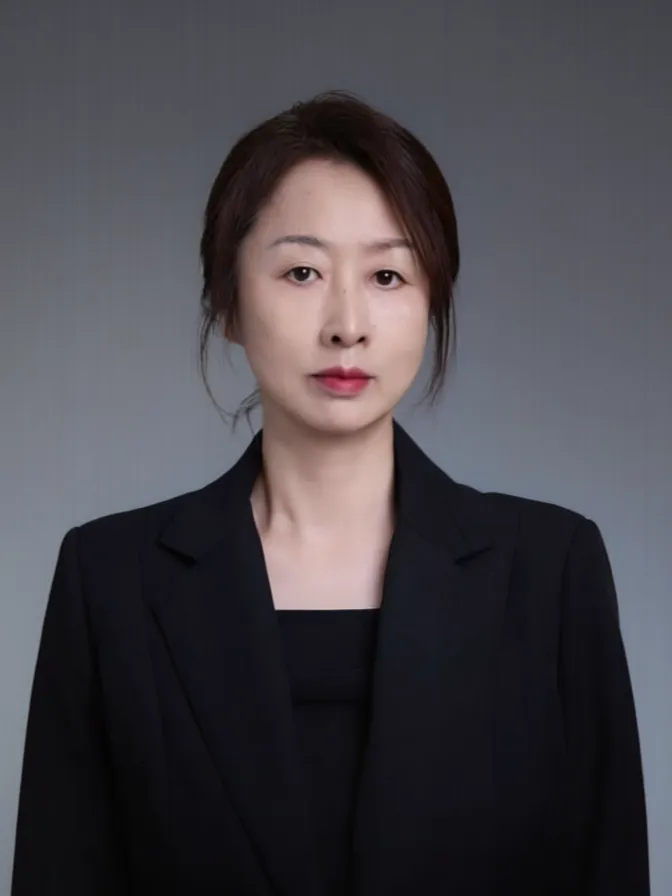 傅彤