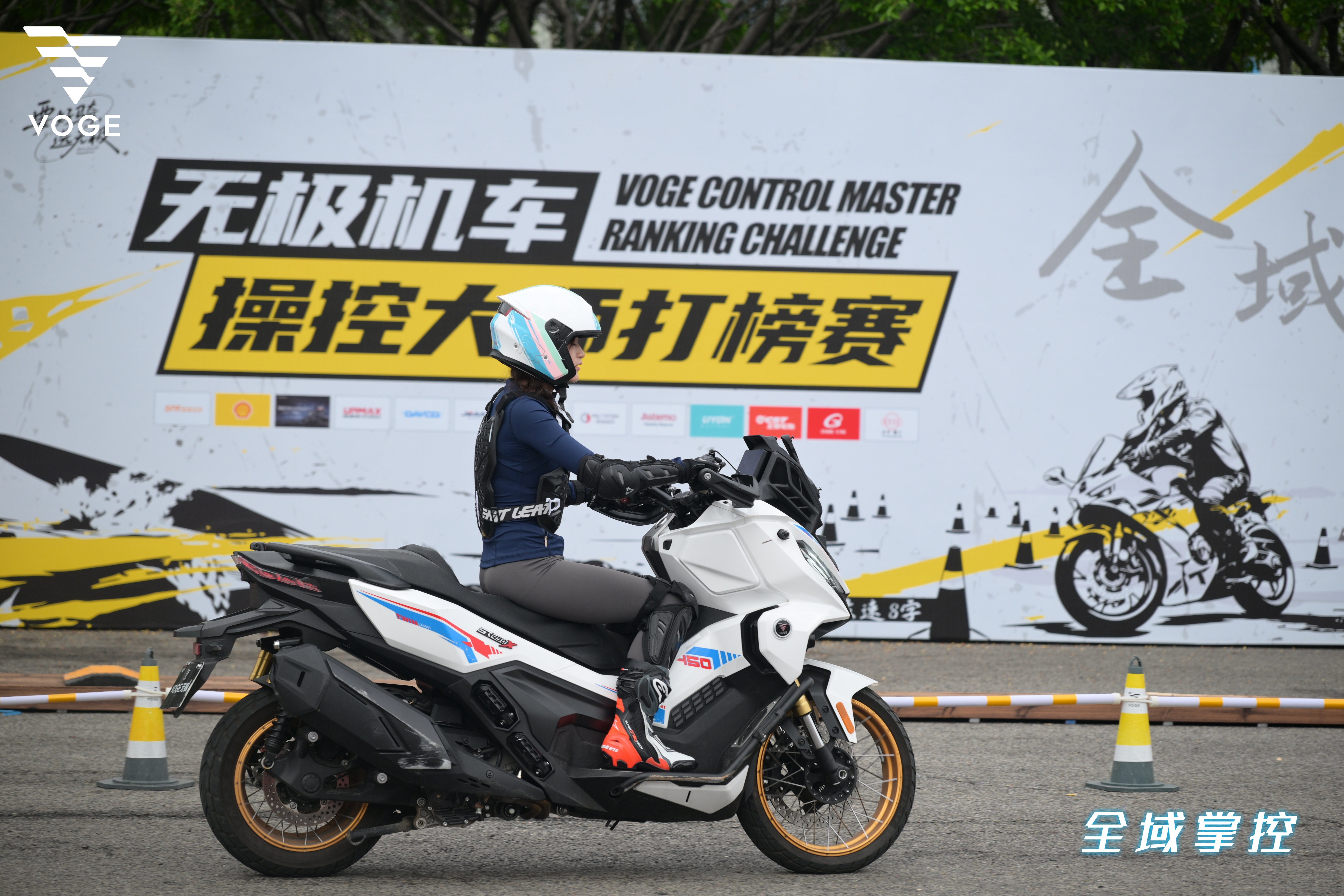 53b63856bd600caa358bcc6d592b3ca9.jpg