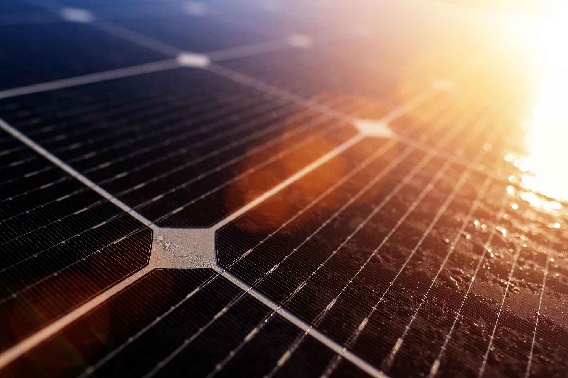 solar-cell-4045029_1920.jpg