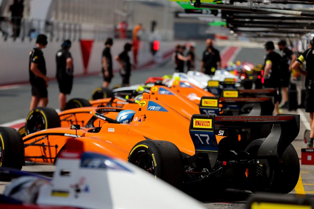 Abkhazava and Bondarev triumph in thrilling Dubai Autodrome climax