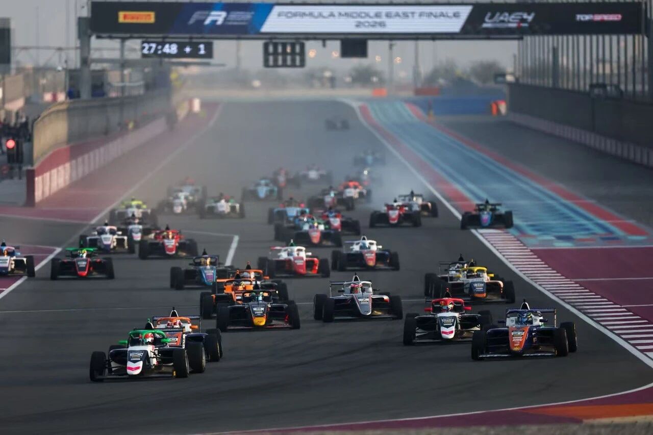 Williams F1 juniors Nakamura-Berta and Bondarev crowned Formula Middle East champions in electrifying Qatar decider