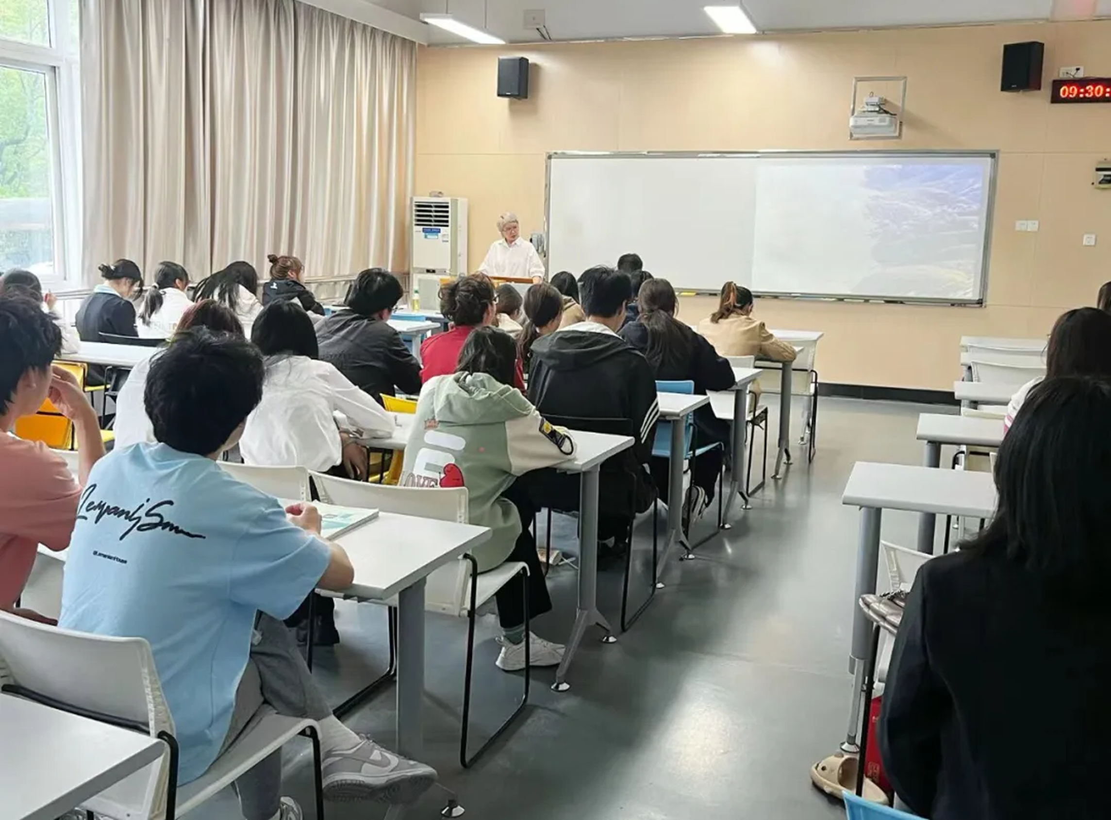四季游携手宁波城市学院拥抱新媒体