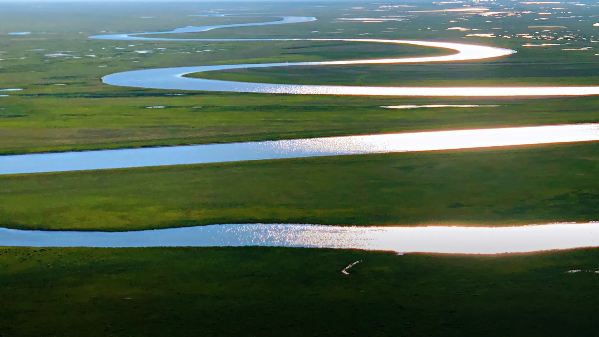 不再堆砌目的地,我们只提供能量回流的河床