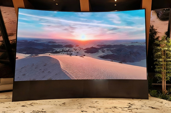 跨越万里“屏”实力！株洲沃顿Firefly系列赋能沙特吉达雷克萨斯4S店