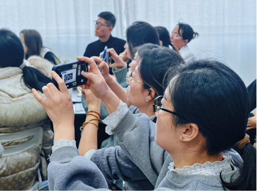 殷晓莉教授《家庭和谐与亲子教育》专题授课