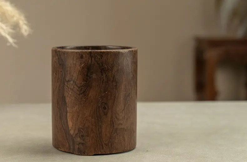 明代黄花梨三足笔筒