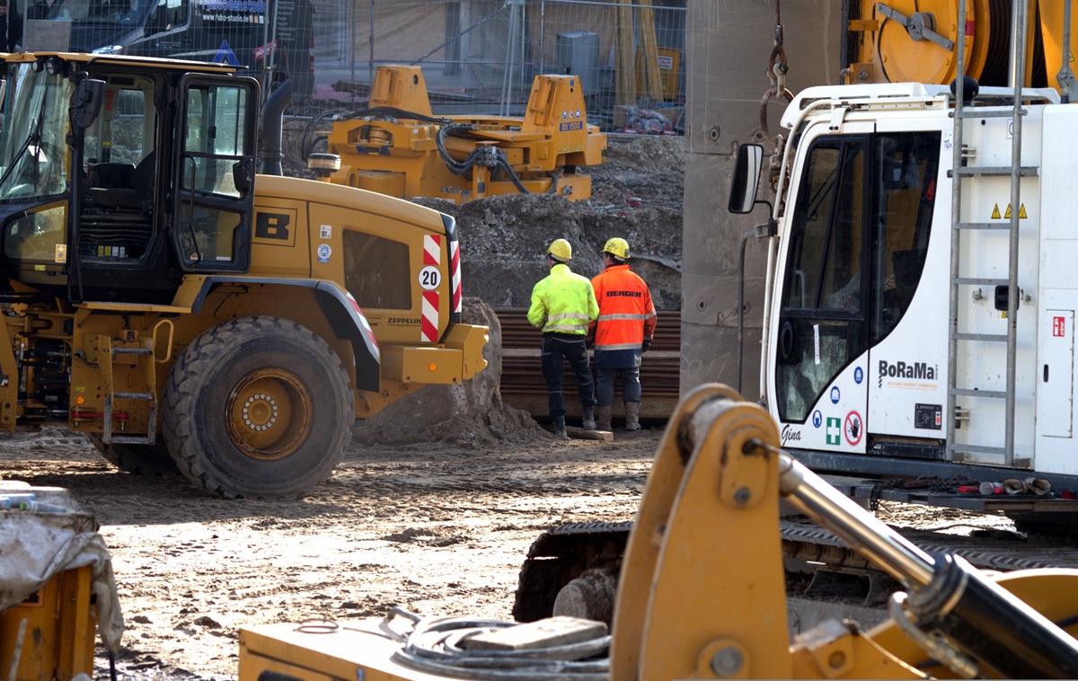cimc-news-modular-data-center-Traditional data center construction.jpg